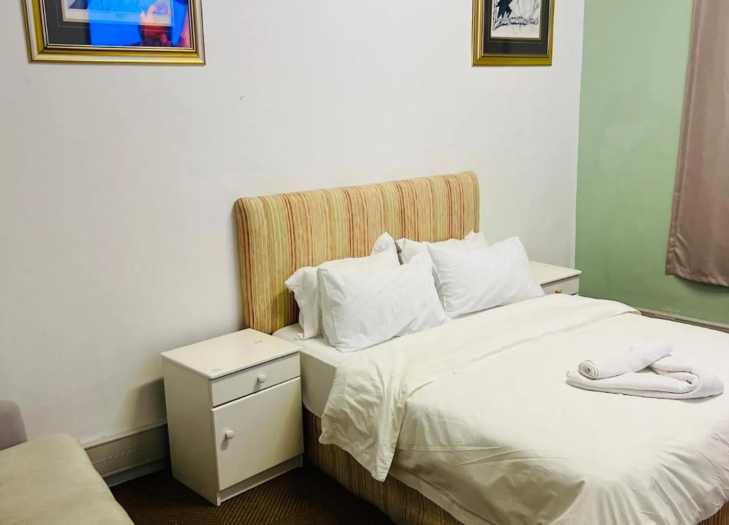 Wynberg Lodge Cape Town