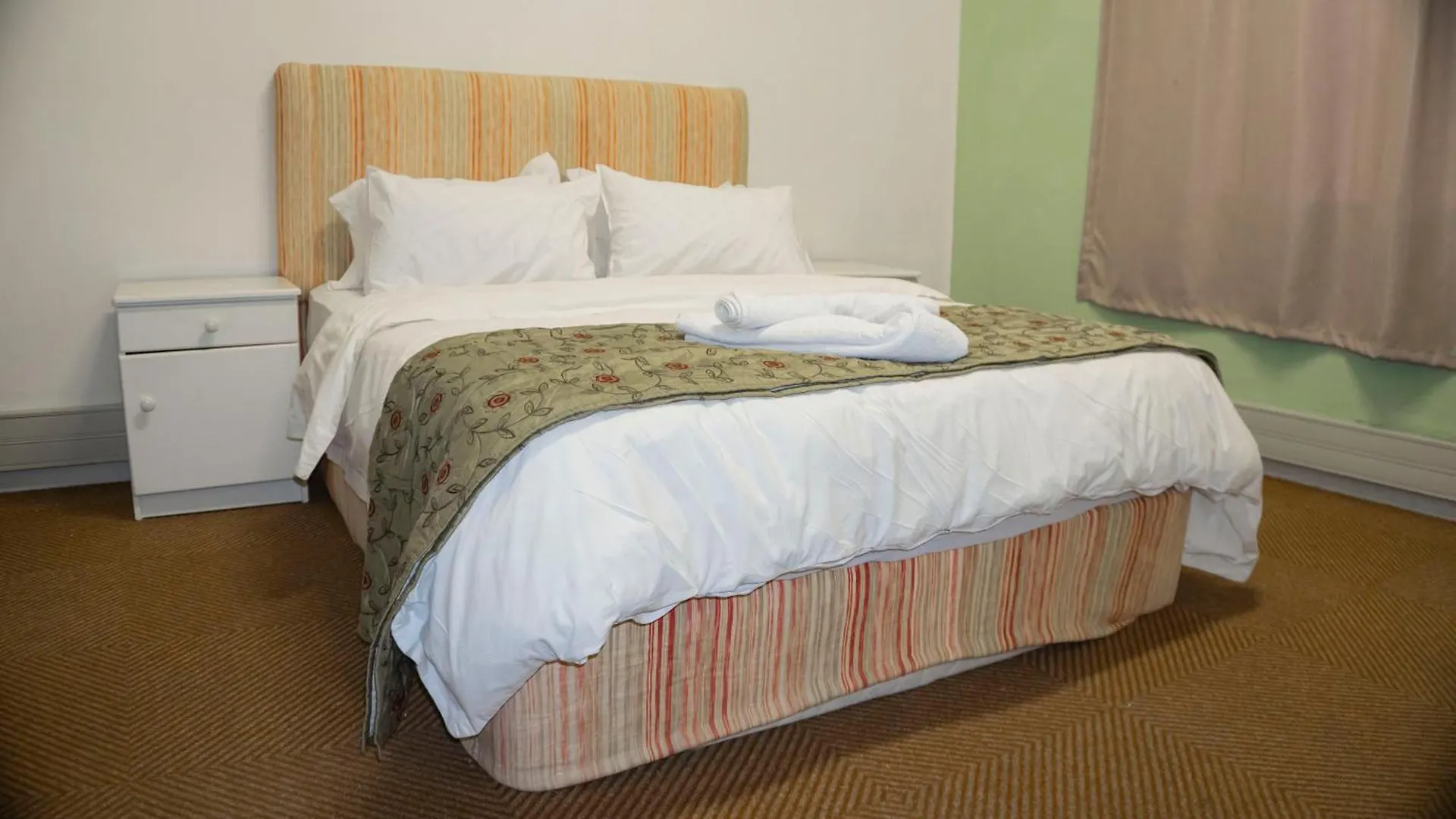 Guest house Wynberg Lodge Cape Town South Africa